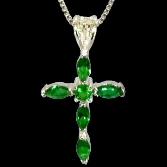 NX# Emerald & Sterling 925 Silver Cross Necklace - Picture 1 of 9